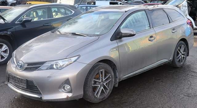 Toyota Auris 2013-2015 (Type II, Fase 1) , Motorkode: 2ZR-FXE, Girkassekode: P410