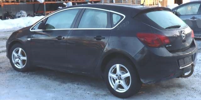 Opel Astra J 2010-2015 , Motorkode: A17DT, Girkassekode: 