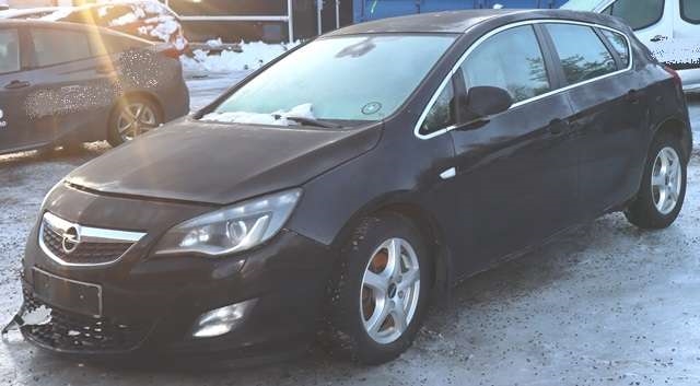 Opel Astra J 2010-2015 , Motorkode: A17DT, Girkassekode: 