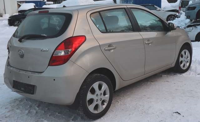 Hyundai i20 2009-2014 (Type I) , Motorkode: G4LA, Girkassekode: 