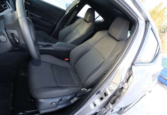 Toyota C-HR 2016-->> , Motorkode: 2ZR-FXE, Girkassekode: 