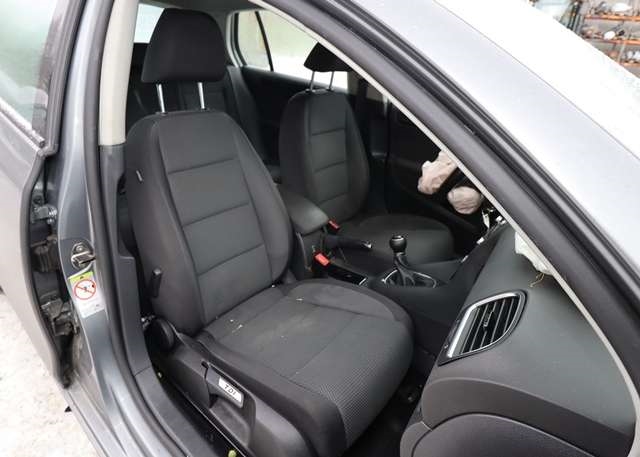 VW Golf VI 2008-2012 , Motorkode: CAYC, Girkassekode: LUB