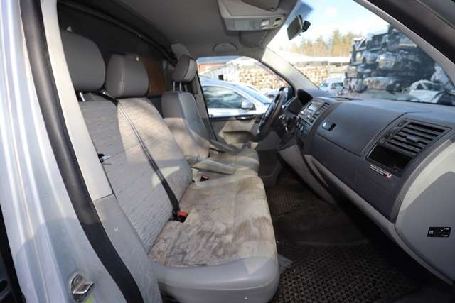 VW Transporter / Caravelle 2009-2015 (Fase 2) (T5) (T5), Motorkode: CAAC, Girkassekode: KQK