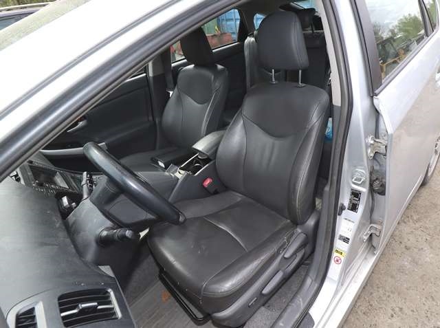 Toyota Prius 2009-2016 (Type III) (COMBI) (COMBI), Motorkode: 2ZR-FXE, Girkassekode: 