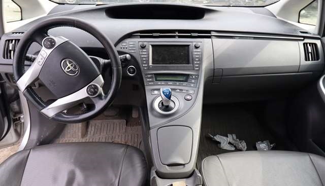 Toyota Prius 2009-2016 (Type III) (COMBI) (COMBI), Motorkode: 2ZR-FXE, Girkassekode: 