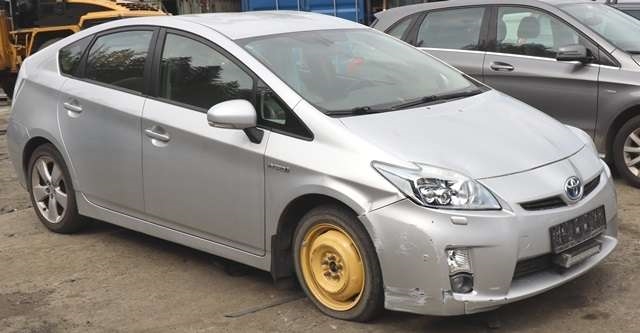 Toyota Prius 2009-2016 (Type III) (COMBI) (COMBI), Motorkode: 2ZR-FXE, Girkassekode: 
