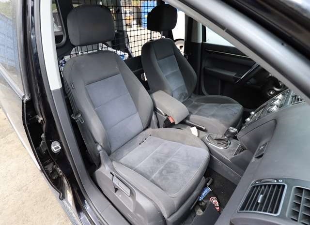 VW Touran 2010-2015 (Type I, Fase 3) , Motorkode: CFJB, Girkassekode: PQK