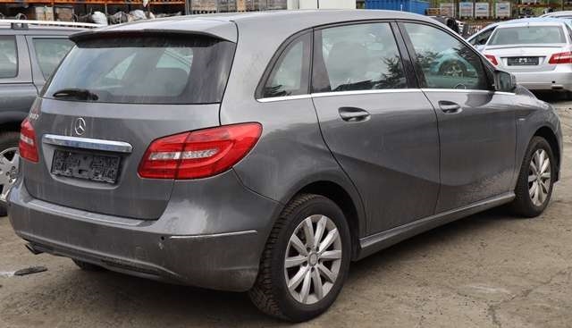 Mercedes B-Klasse 2011-2018 (W246) (W246), Motorkode: M270.910, Girkassekode: 
