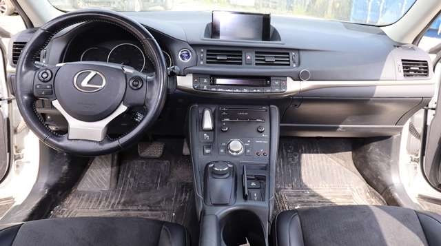 Lexus CT 2010-2020 , Motorkode: 2ZR-FXE, Girkassekode: P410