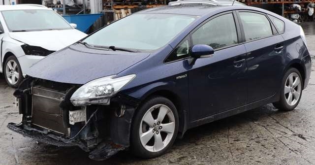 Toyota Prius 2009-2016 (Type III) (COMBI) (COMBI), Motorkode: 2ZR-FXE, Girkassekode: 