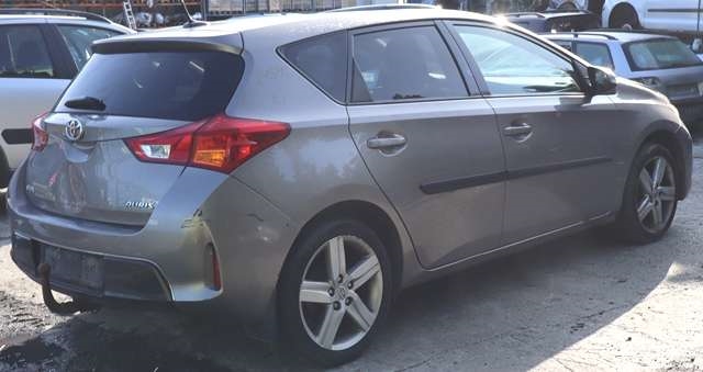 Toyota Auris 2013-2015 (Type II, Fase 1) , Motorkode: 1NR-FE, Girkassekode: 