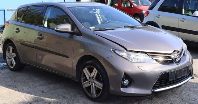 Toyota Auris 2013-2015 (Type II, Fase 1) , Motorkode: 1NR-FE, Girkassekode: 