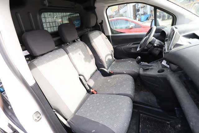 Citroën Berlingo 2019-->> (Type III) , Motorkode: YHY, Girkassekode: 