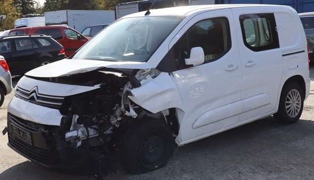 Citroën Berlingo 2019-->> (Type III) , Motorkode: YHY, Girkassekode: 