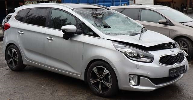 Kia Carens 2013-2018 Type III , Motorkode: D4FD, Girkassekode: 