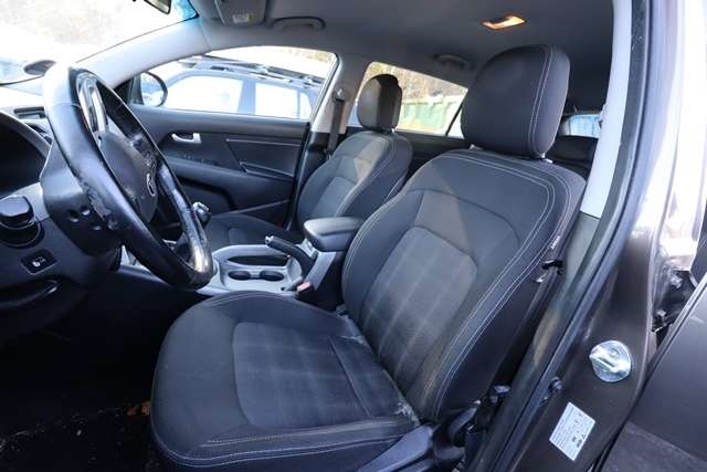 Kia Sportage 2010-2016 (Type III) , Motorkode: G4FD, Girkassekode: