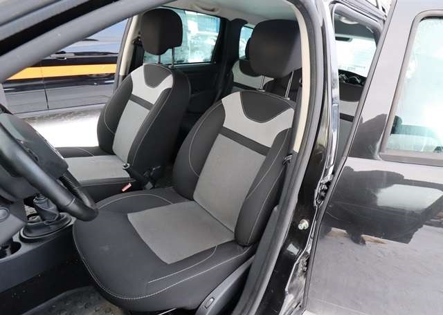 Dacia Duster 2010-2017 (Type I) , Motorkode: K9K 658, Girkassekode: 