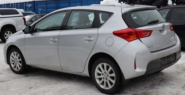 Toyota Auris 2013-2015 (Type II, Fase 1) , Motorkode: 2ZR-FXE, Girkassekode: 