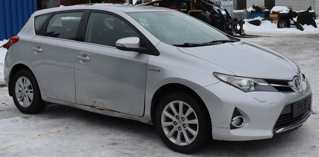 Toyota Auris 2013-2015 (Type II, Fase 1) , Motorkode: 2ZR-FXE, Girkassekode: 