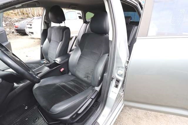 Toyota Avensis 2009-2015 (Type III, Fase 1) , Motorkode: 1AD-FTV, Girkassekode: 