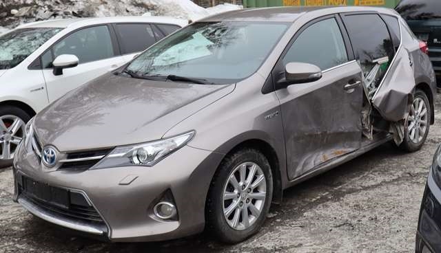 Toyota Auris 2013-2015 (Type II, Fase 1) , Motorkode: 2ZR-FXE, Girkassekode: P410