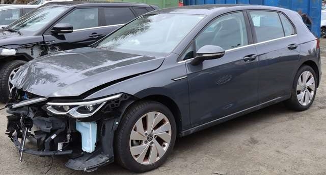 VW Golf VIII, 2020->>  delebil , Motorkode: DFYA, Girkassekode: UUF