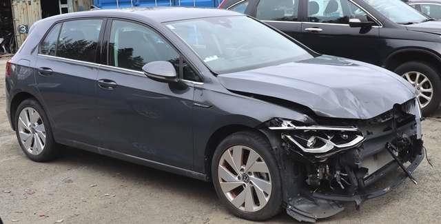 VW Golf VIII 2020-->> , Motorkode: DFYA, Girkassekode: UUF