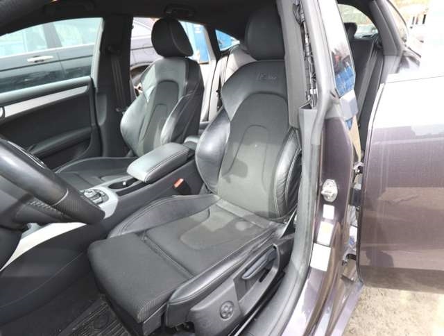 Audi A5 2007-2016 (Type I) , Motorkode: CDNC, Girkassekode: LZL