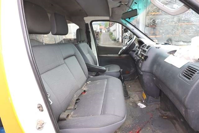Toyota Hiace 2007-2012 (Fase 3) , Motorkode: 2KD-FTV, Girkassekode: 