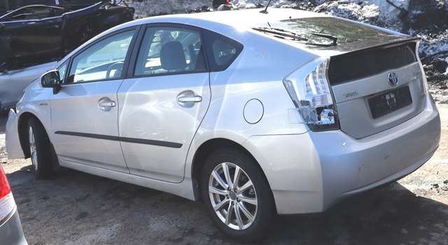Toyota Prius 2009-2016 (Type III) (COMBI) delebil , Motorkode: 2ZR-FXE, Girkassekode: 