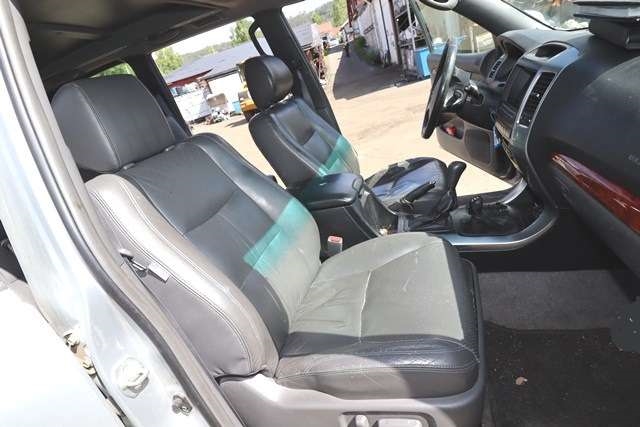 Toyota Land Cruiser 120 2002-2009 , Motorkode: 1KD-FTV, Girkassekode: 