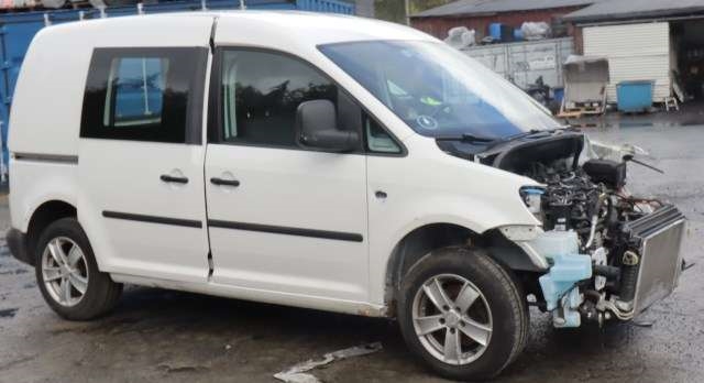 VW Caddy 2010-2015 (Type III, Fase 2) , Motorkode: CAYE, Girkassekode: MLT