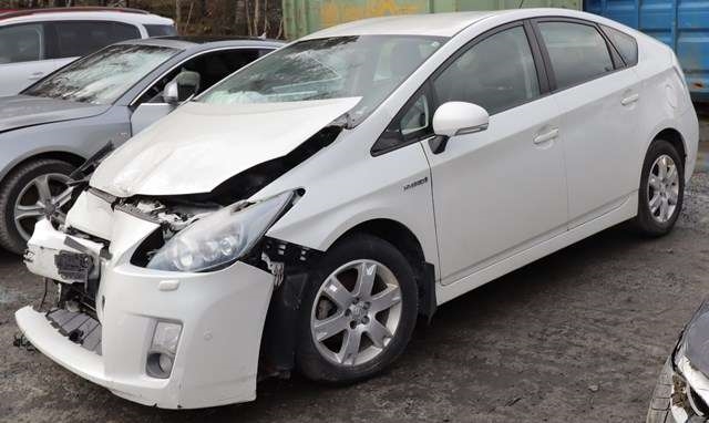 Toyota Prius 2009-2016 (Type III) (COMBI) (COMBI), Motorkode: 2ZR-FXE, Girkassekode: 