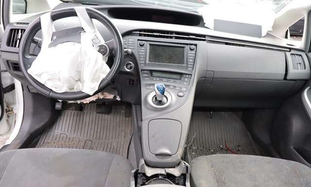 Toyota Prius 2009-2016 (Type III) (COMBI) (COMBI), Motorkode: 2ZR-FXE, Girkassekode: 