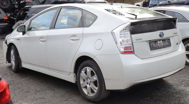 Toyota Prius 2009-2016 (Type III) (COMBI) (COMBI), Motorkode: 2ZR-FXE, Girkassekode: 