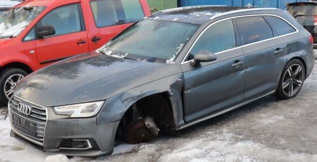 Audi A4 2015-2019 (Type V, Fase 1) (B9) (B9), Motorkode: DETA, Girkassekode: QFJ