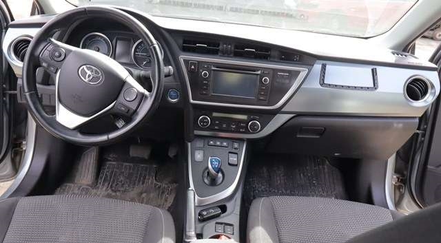 Toyota Auris 2013-2015 (Type II, Fase 1) , Motorkode: 2ZR-FXE, Girkassekode: 