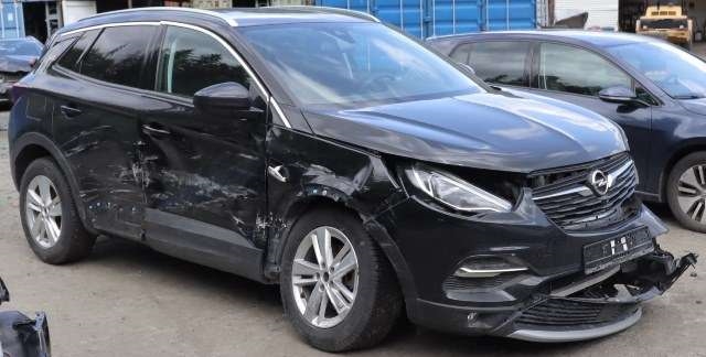 Opel Grandland X 2017-->> , Motorkode: B 12 XHT, Girkassekode: 