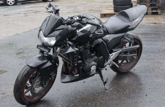MC Kawasaki Z750, 2004-2006  delebil 
