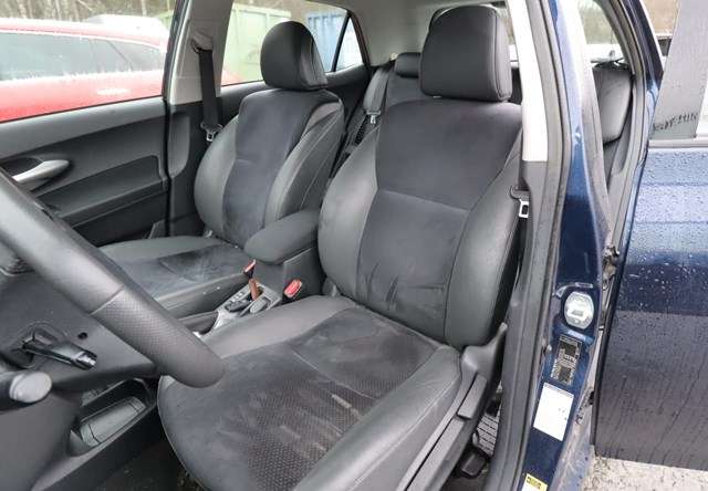 Toyota Auris 2010-2012 (Type I, Fase 2) , Motorkode: 2ZR-FXE, Girkassekode: 