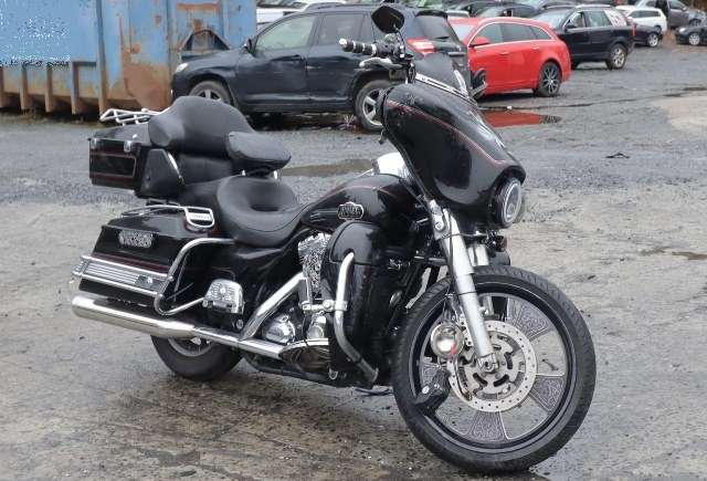 MC Harley-Davidson FLHTCU Electra Glide Ultra Classic,   delebil 