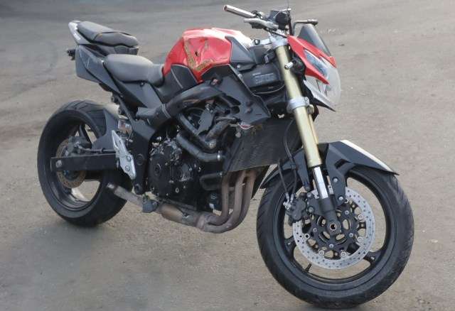 MC Suzuki GSR 0-->> delebil , Motorkode: , Girkassekode: 