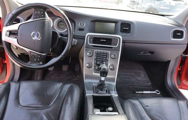 Volvo V60 2010-2013 (Type I, Fase 1) , Motorkode: D 4162 T, Girkassekode: 