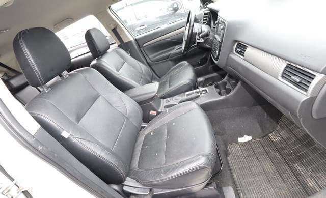 Mitsubishi Outlander 2012-2015 (Type III, Fase 1) , Motorkode: 4J11, Girkassekode: F1CJA