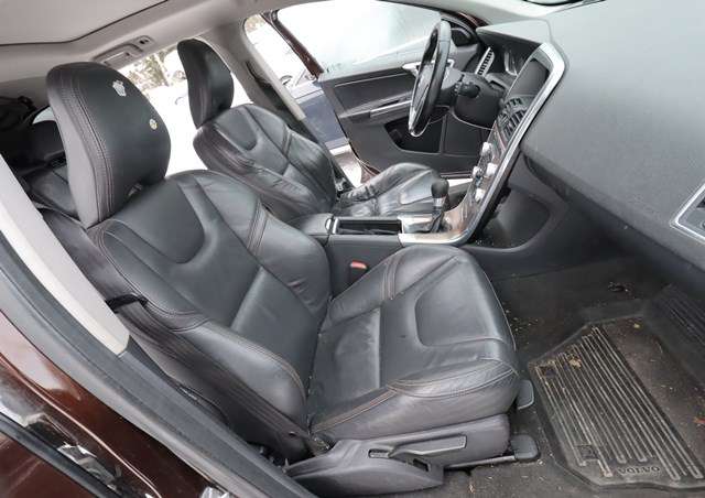 Volvo XC60 2014-2017 (Type I, Fase 2) , Motorkode: D 5244 T17, Girkassekode: 