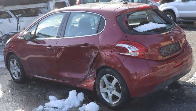 Peugeot 208 2012-2019 (Type I) delebil , Motorkode: HMZ, Girkassekode: 