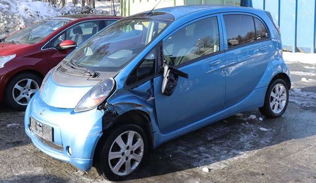 Mitsubishi i-MiEV 2010-->> , Motorkode: Y4F1, Girkassekode: 