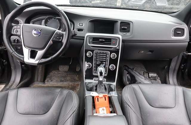 Volvo V60/V60 CC 2013-2018 (Type I, Fase 2) , Motorkode: D 5244 T20, Girkassekode: 
