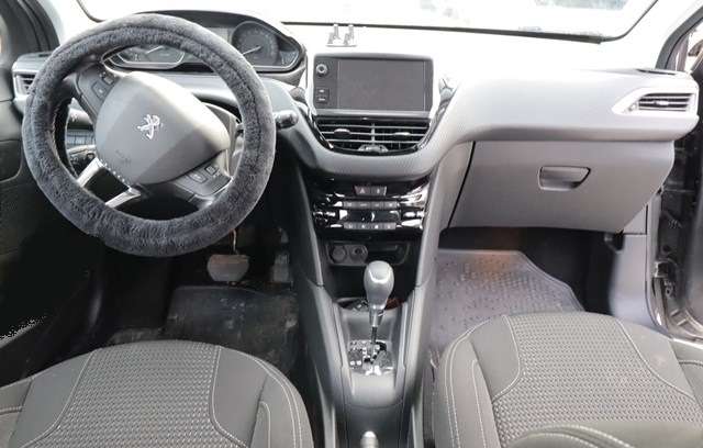 Peugeot 208 2012-2019 (Type I) , Motorkode: HNZ, Girkassekode: 