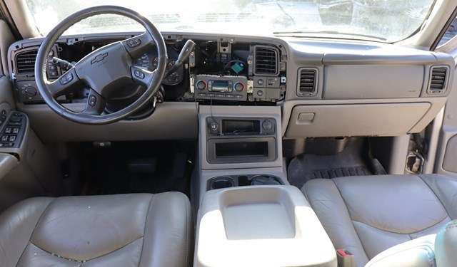 Chevrolet Tahoe 2001-2005 (Type II) , Motorkode: LM7, Girkassekode: 